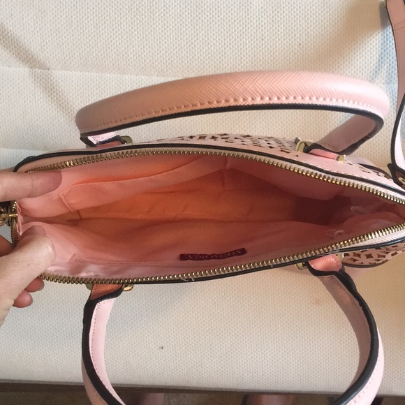 Pink and summery Merona purse! - Picture 2 of 3